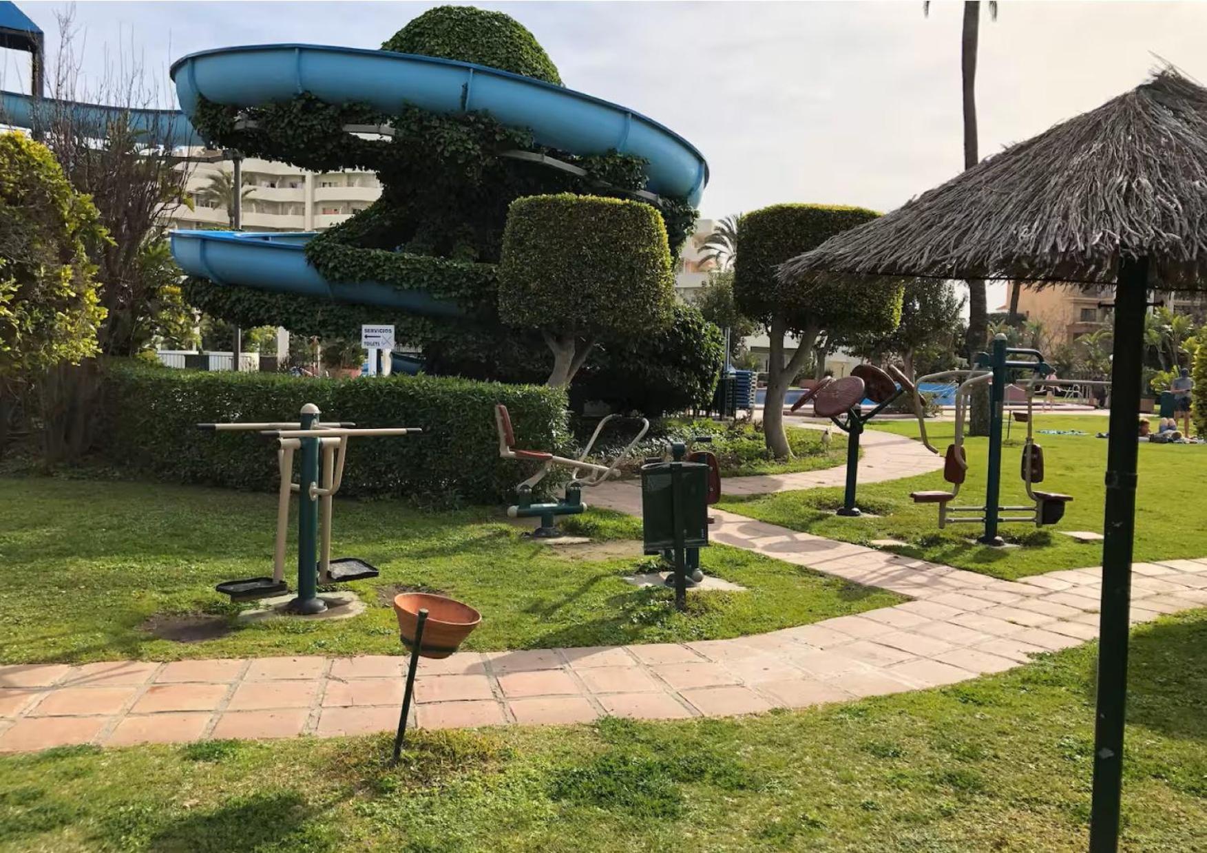 Benalbeach!! First Line & Pools Apartment Benalmadena